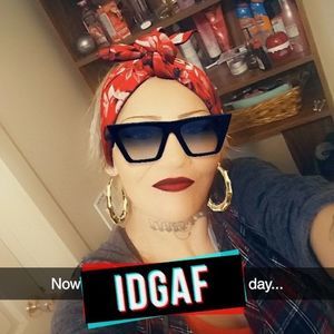 Meet your Posher, Mrzwidow